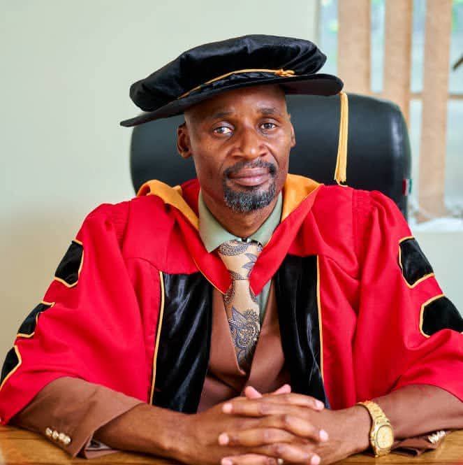 Dr V Kiwiti